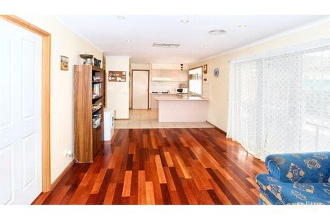 Property photo of 3 Bampton Mews Craigieburn VIC 3064