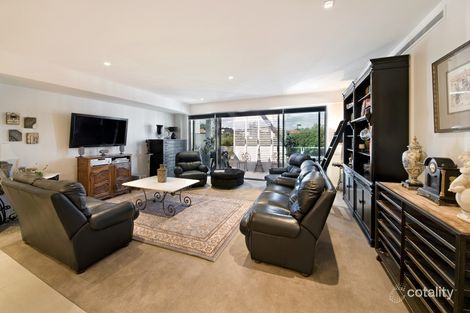 Property photo of 44/15 Beach Road Hampton VIC 3188