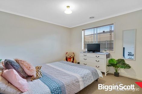 Property photo of 10 Duck Haven Place Tarneit VIC 3029