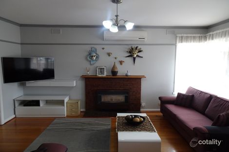 Property photo of 19 Chenies Street Reservoir VIC 3073