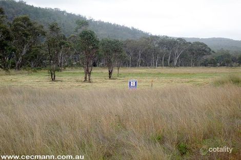 Property photo of 4 Manns Lane Stanthorpe QLD 4380