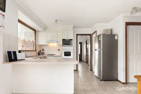 Property photo of 7 Creekbank Views Pakenham VIC 3810