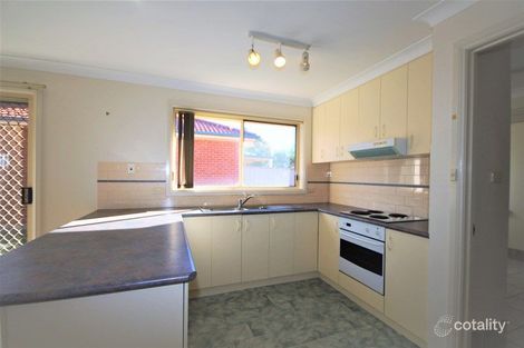 Property photo of 1/2 Wonkana Road Glenfield Park NSW 2650