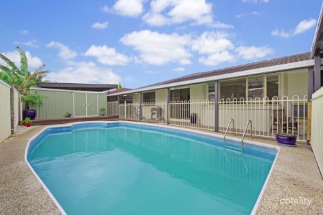 Property photo of 38 Parari Street Warana QLD 4575