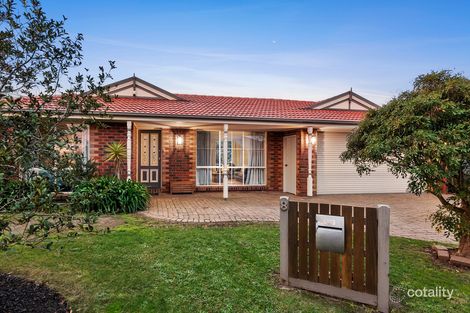 Property photo of 8 Knighton Court Mornington VIC 3931