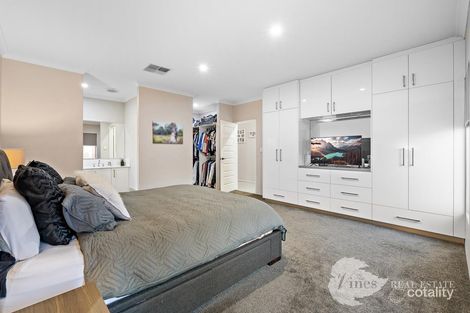 Property photo of 23 Kalbarri Pass Jane Brook WA 6056