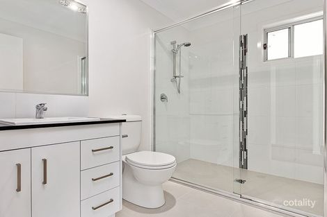 Property photo of 4 Turnbull Street Fennell Bay NSW 2283