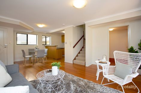 Property photo of 4/32 Sisley Street St Lucia QLD 4067