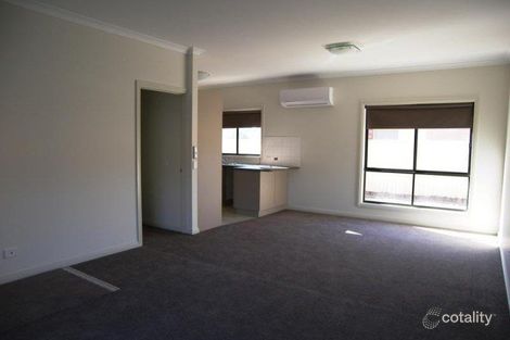 Property photo of 2/11 Caleb Close Golden Square VIC 3555