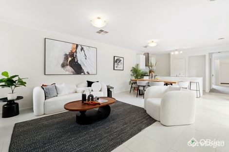 Property photo of 2 Kikuya Way Cranbourne North VIC 3977