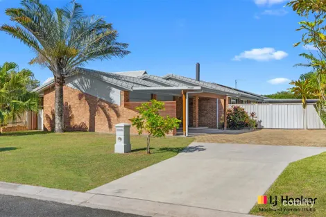 13 The Peninsula, Yamba, NSW 2464