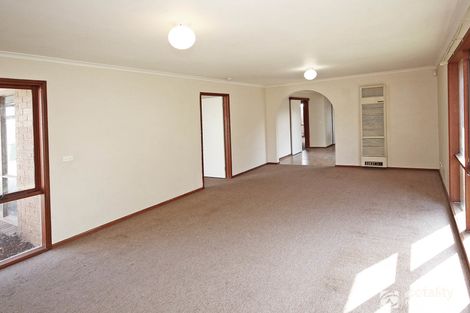 Property photo of 2/39 Duff Street Cranbourne VIC 3977