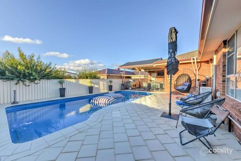 Property photo of 10 Milpara Court Hillvue NSW 2340