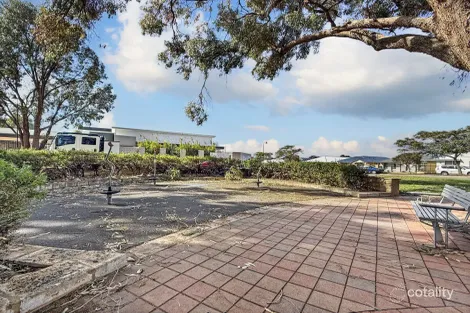 Property photo of 4 Innes Parkway Lakelands WA 6180