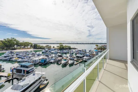 Property photo of 113/3-5 Spinnaker Drive Sandstone Point QLD 4511