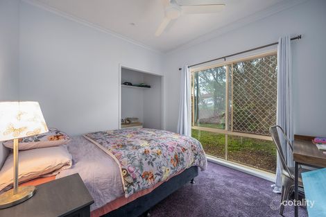 Property photo of 29 Warrambool Road Ocean Shores NSW 2483