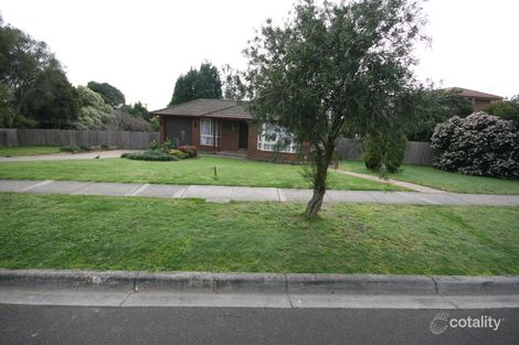 3 Rosemary Ave, Croydon Hills, VIC 3136