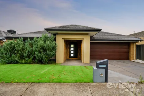Property photo of 11 Canons Crescent Manor Lakes VIC 3024