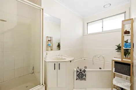 Property photo of 2 Duxson Drive Templestowe VIC 3106