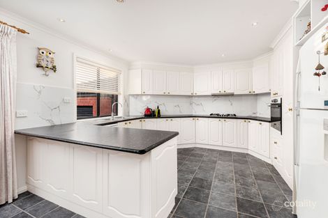 Property photo of 8 Appleberry Place South Morang VIC 3752