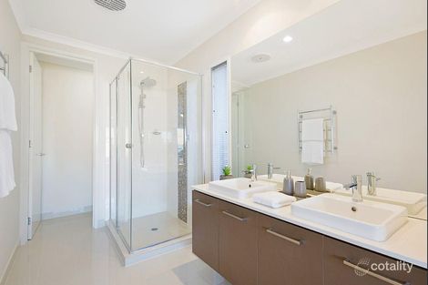 Property photo of 24 Verde Circuit Caloundra West QLD 4551