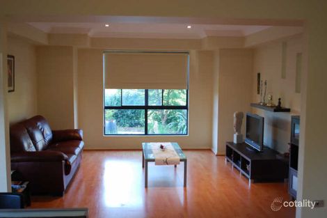 Property photo of 37 Campaspe Circuit Albion Park NSW 2527