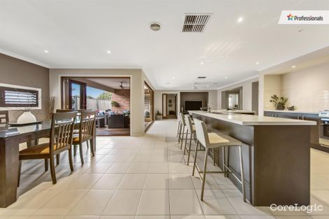 Property photo of 2 Moonah Avenue Brookfield VIC 3338