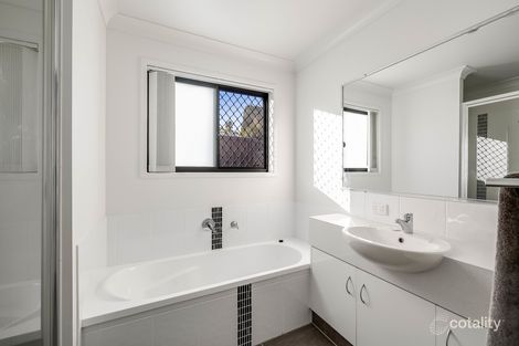 Property photo of 2/15B John Street East Toowoomba QLD 4350