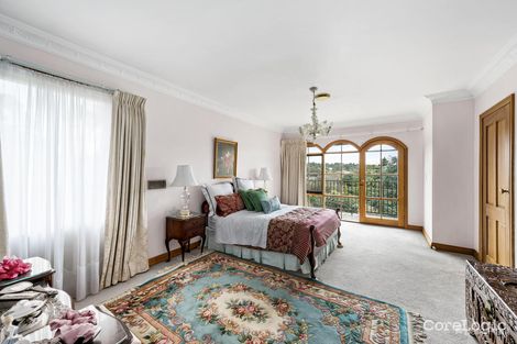 Property photo of 19 Romilly Avenue Templestowe Lower VIC 3107