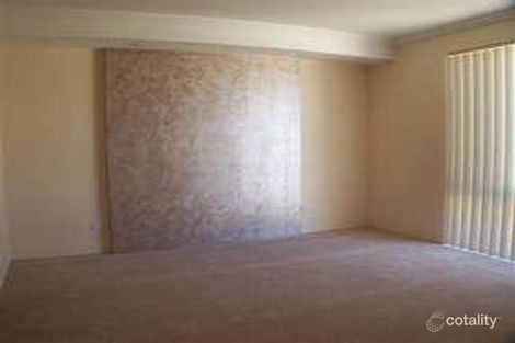 Property photo of 2 Regal Way Madeley WA 6065