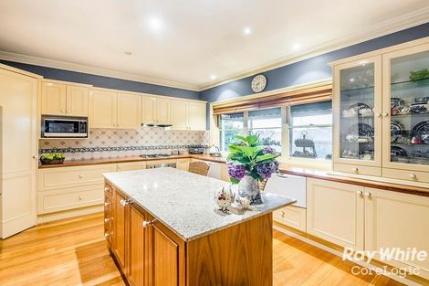 Property photo of 10 Gardenia Court Narre Warren South VIC 3805