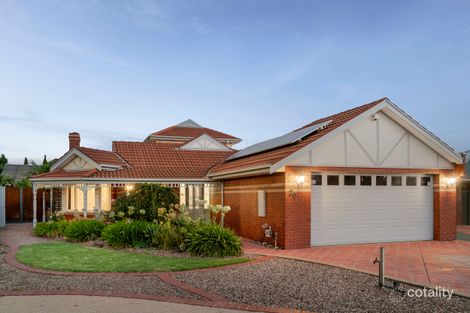 20 Leichardt Cl, Taylors Lakes, VIC 3038
