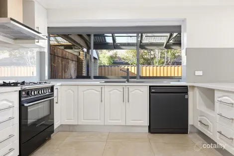 Property photo of 3 Edinburgh Court Werribee VIC 3030