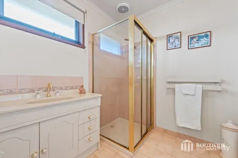 Property photo of 25 Rawdon Hill Drive Dandenong North VIC 3175