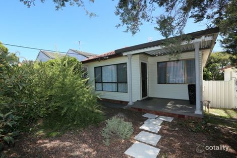Property photo of 13 Stokes Street Redhead NSW 2290