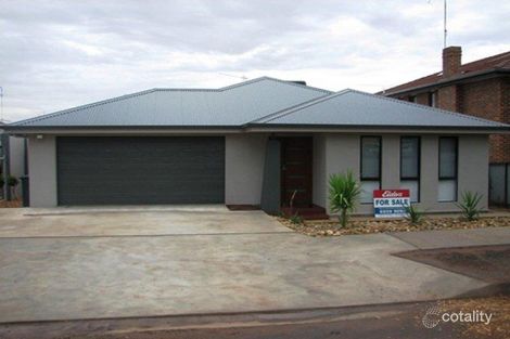 2b Douglas St, Narrandera, NSW 2700
