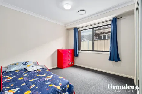 Property photo of 24 Wakeling Drive Edmondson Park NSW 2174