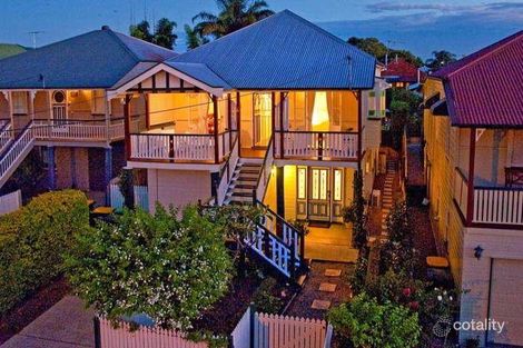 Property photo of 125 Temple Street Coorparoo QLD 4151