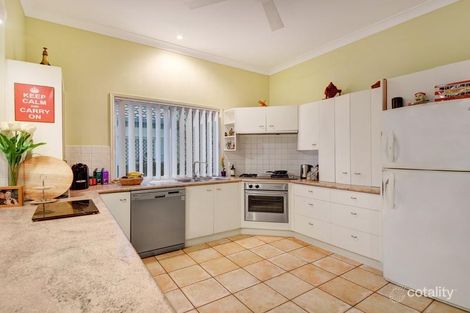 Property photo of 28 Landsborough Avenue Scarborough QLD 4020