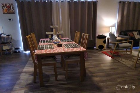 Property photo of 15 Lambeth Circle Wellard WA 6170