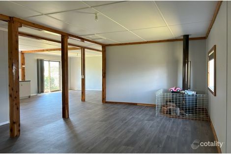 Property photo of 15 Burke Street Wallumbilla QLD 4428