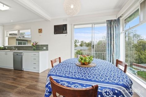 Property photo of 11 Landale Avenue Mount Clear VIC 3350
