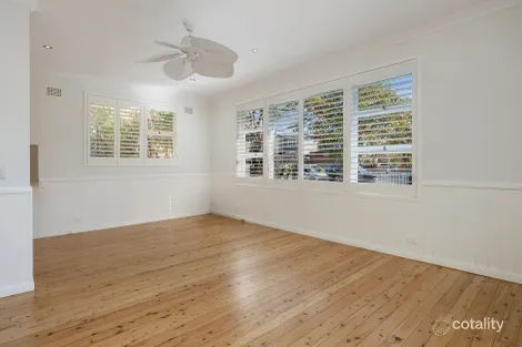 Property photo of 4A Surfers Parade Freshwater NSW 2096