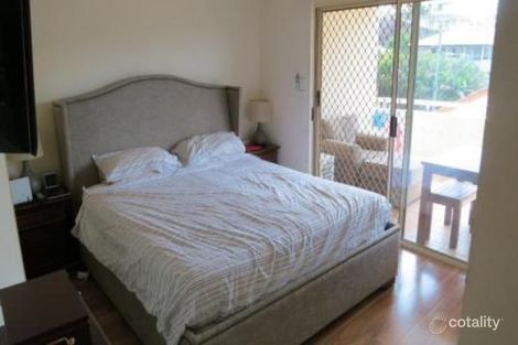 Property photo of 2/52 Mitre Street St Lucia QLD 4067