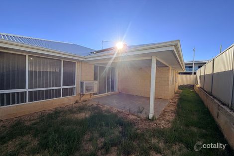 32 Mcgiffen Ave, Alkimos, WA 6038