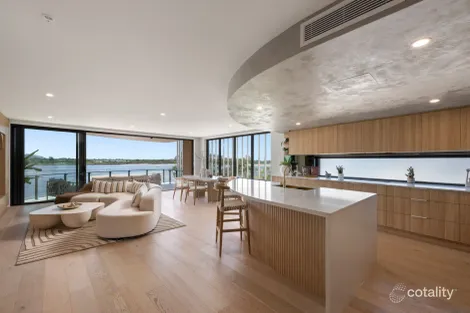 Property photo of 8/17 Bradman Avenue Maroochydore QLD 4558