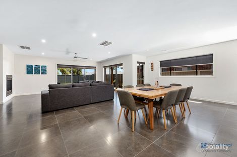 Property photo of 10 Silverwoods Boulevard Yarrawonga VIC 3730
