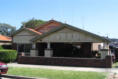 8 Mons St, Russell Lea, NSW 2046