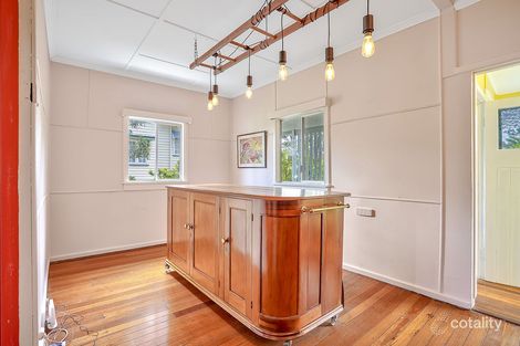 Property photo of 11 Irwin Terrace Oxley QLD 4075