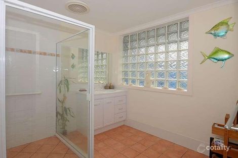 Property photo of 6 Maxwell Street Point Vernon QLD 4655